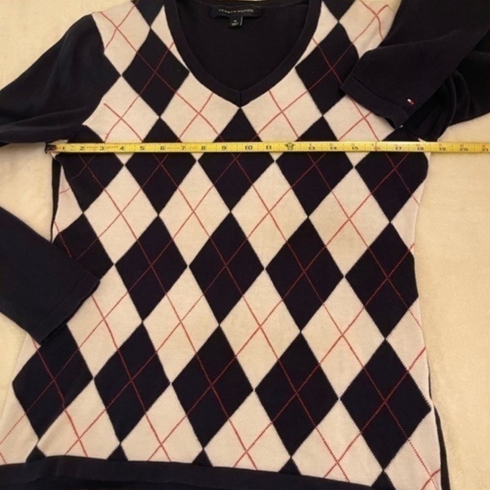 TOMMY HILFIGER V-NECK ARGYLE SWEATER SZ MEDIUM NAVY/WHITE/RED 100% COTTON - Picture 7 of 7